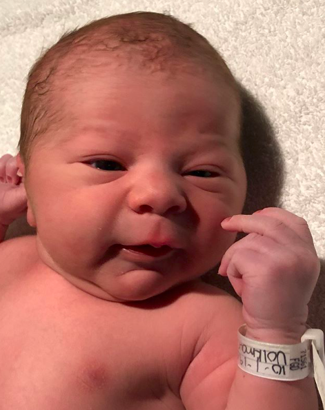 Четвёртый ребёнок Дэна Рейнольдса Валентин