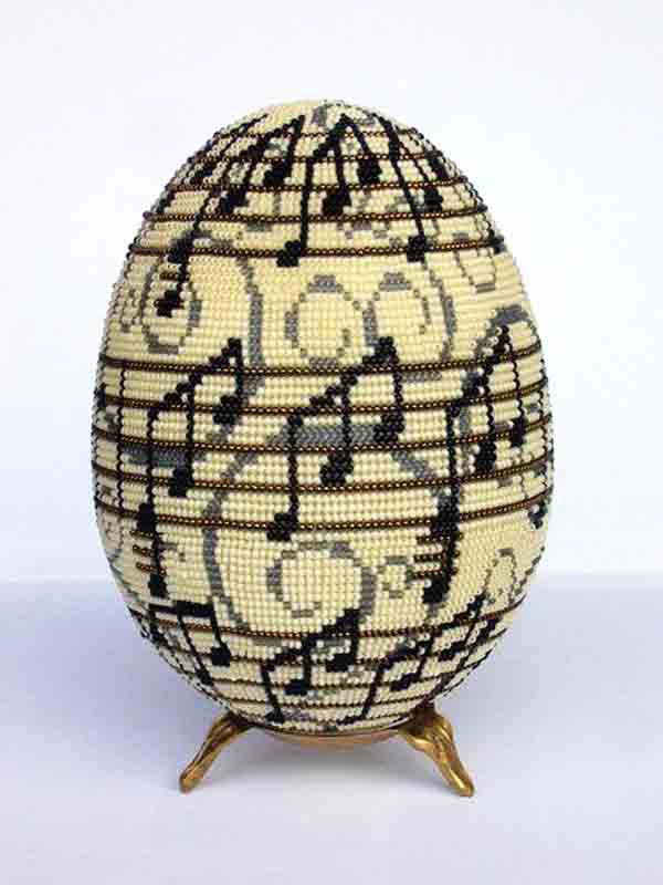 Пасхальные яйца из бисера: мастер-класс по простой схеме ᐈ Блог Мира Бусин