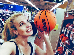 Борис Апрель