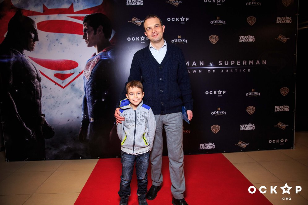 Бэтмен против Супермена премьера