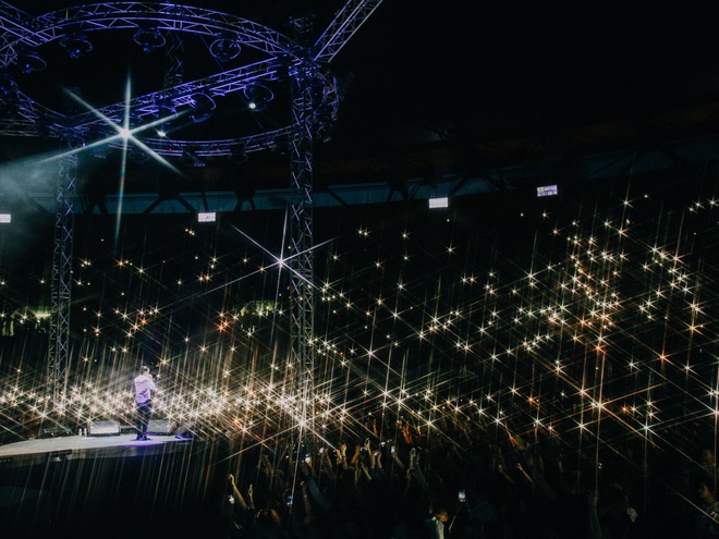 Антитіла в стадионном туре Hello