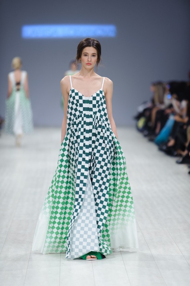 LARISA LOBANOVA ss 2016