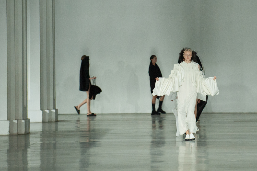 Показ DZHUS на Ukrainian Fashion Week noseason sept 2021