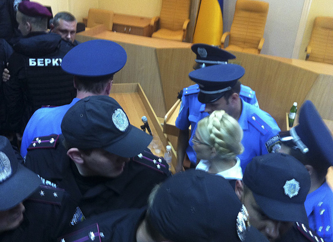 Арест Юлии Тимошенко в зале суда