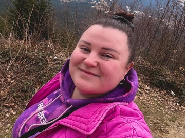 alyona alyona зробила коротку стрижку й стала білявкою