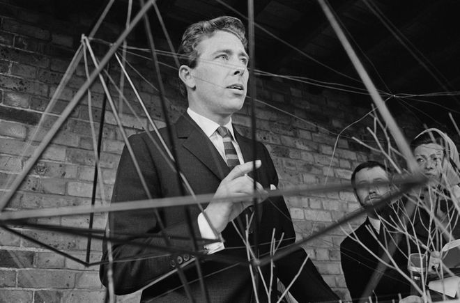 Энтони Армстронг-Джонс, 1-ый граф Сноудон