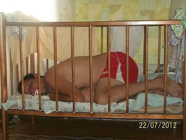 Укладываем папу спать