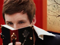 Едді Редмейн на містичної рекламі Prada