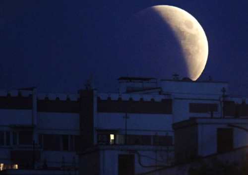 Лунное затмение 2011