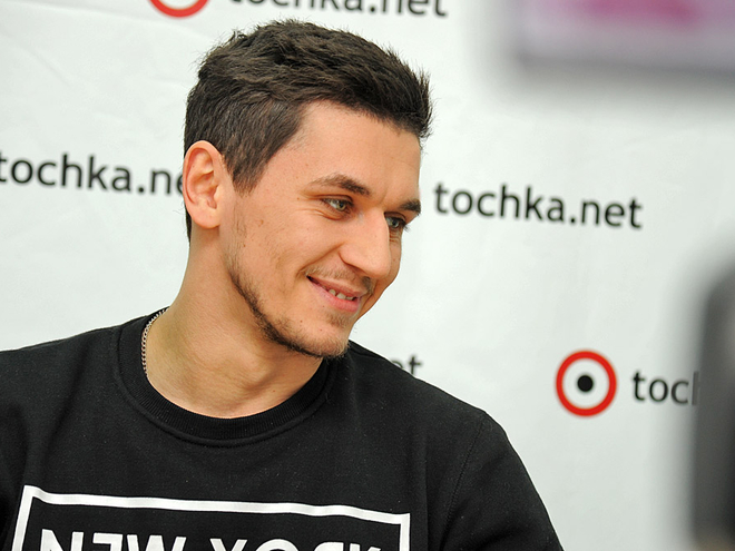 Олег Татаринов