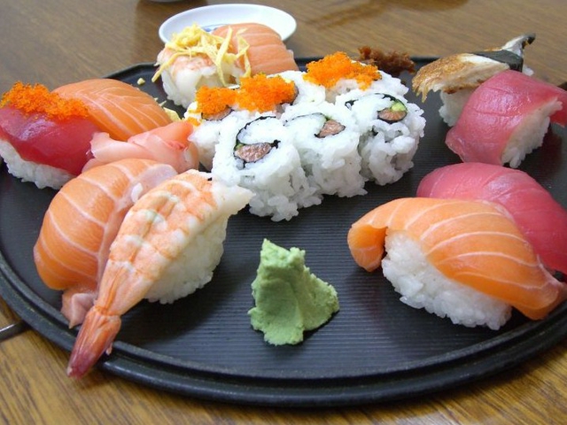 http://s1.tchkcdn.com/g2-agXkz1M0UWxzOJY1XS0QfQ/lady/640x480/f/0/1-5-1-7-4517/15734_sushi.jpg