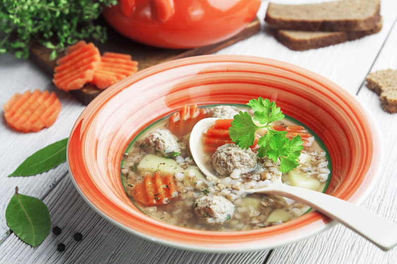 Суп с фрикадельками и гречкой 🍵 - рецепт автора Юля Марюхна