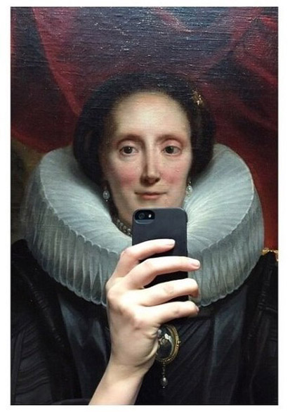 Селфи друзей после похода в галерею