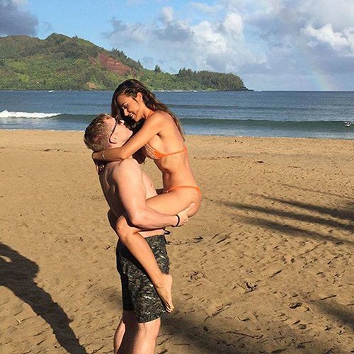 Отфотошопьте фото, пожалуйста