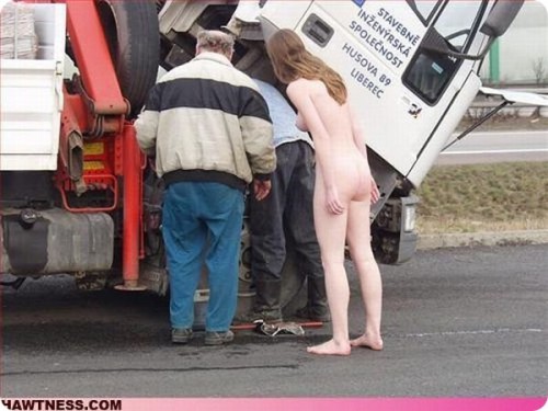 Девушки жгут (треш пост)