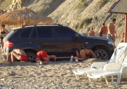 Закопался....