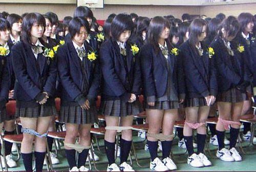 Ученицы провинились