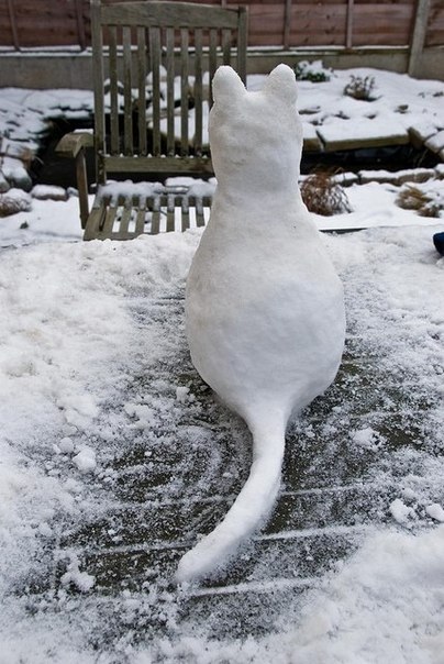 Необычный снеговичок