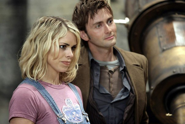 Футболка, кофта, рубашка, пиджак, пальто.. нормально одет!