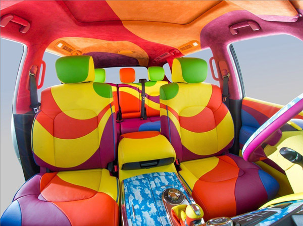 Самая сумасшедшая машинка Infiniti QX56 Yellow Submarine